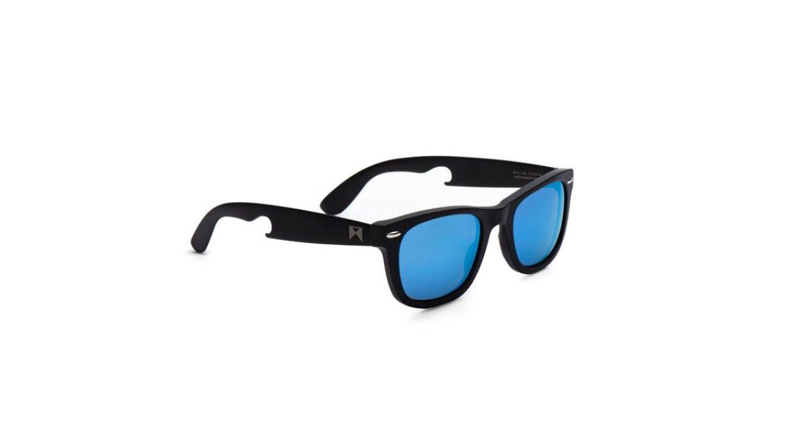 William Painter Hook Blue Lens